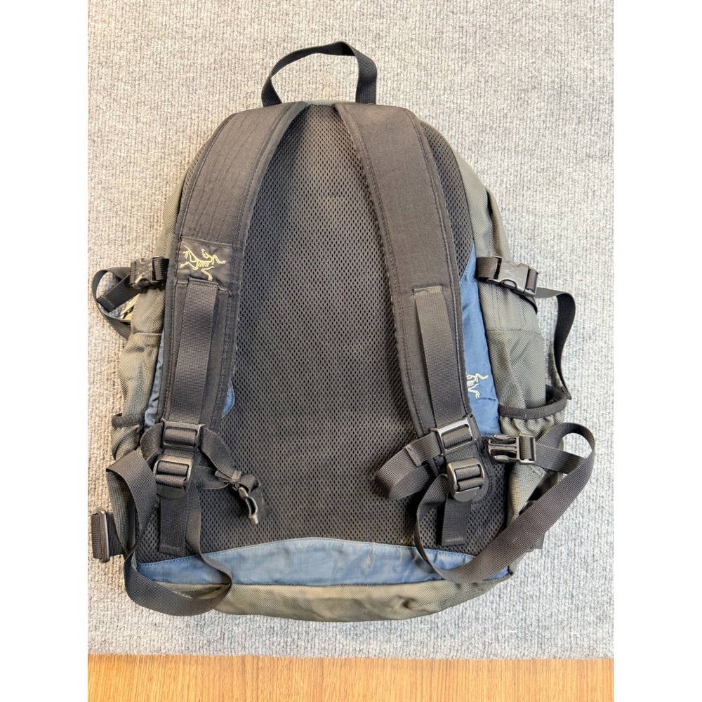 Arc'teryx Volt Backpack Vintage Grey Blue Hiking Daypack Made in Korea SKU 31 - Picture 12 of 13